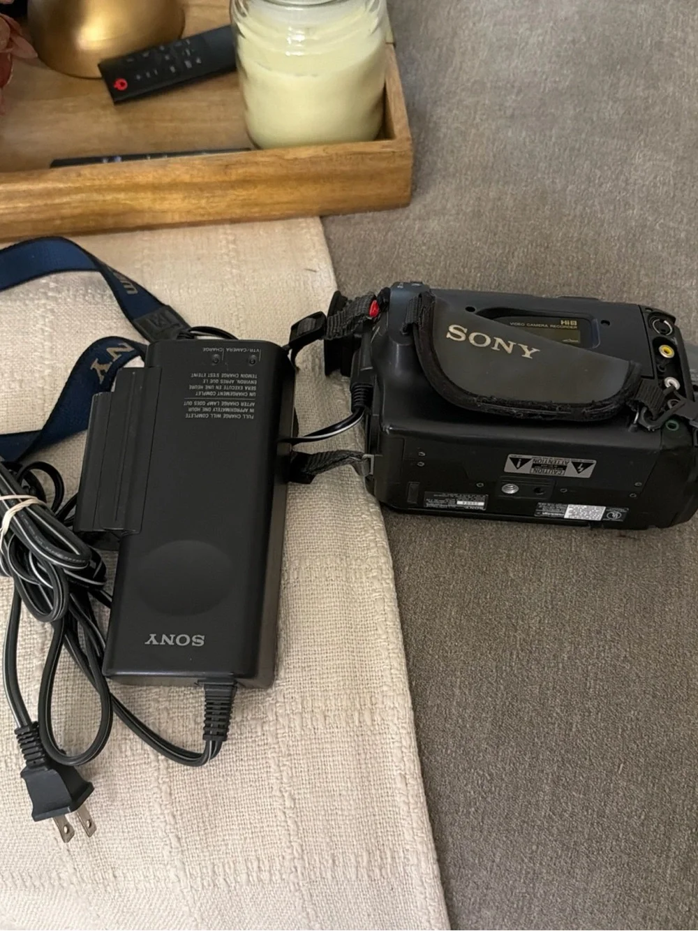 Sony Handycam CCD-TRV72 NTSC Video Hi8 Camcorder / Tested / + Accessories